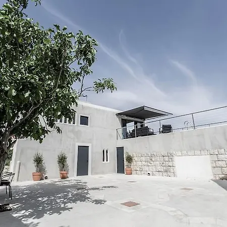 Villa Duomo-retreat Yourself With Style & Keep Memories